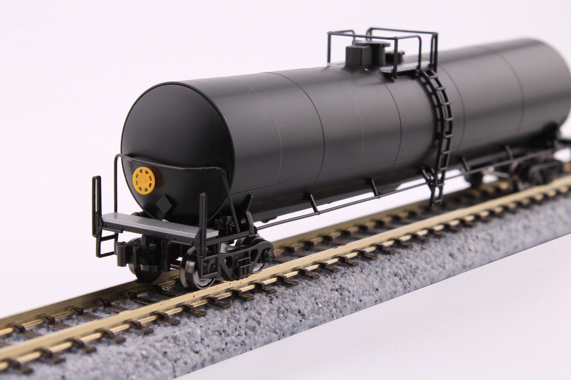Kato N Scale Greenbrier Tank Car 8 Car Set